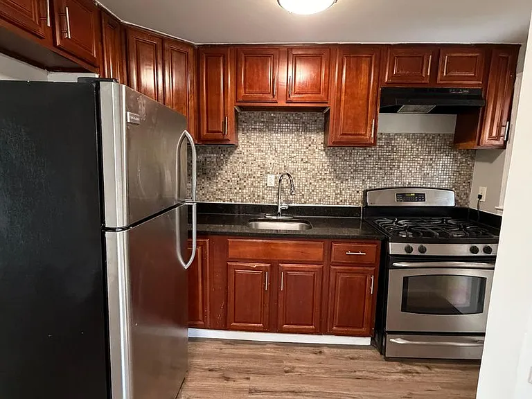 7863 Saint Fabian Ln — Photo 5