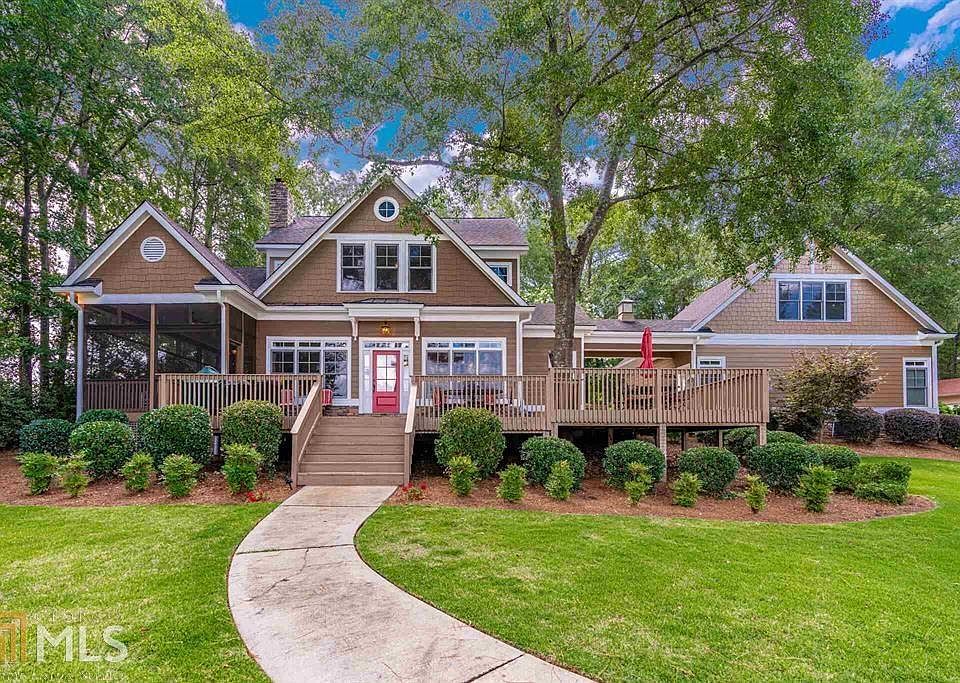 1st image of 153 Lake Forest Dr