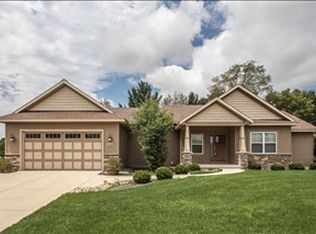 5743 Furlong Ct NE, Belmont, MI 49306
