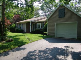 18 Redwing Ter, North Falmouth, MA 02556