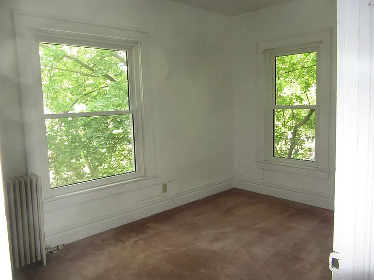 325 Perrin Ave #1 — Photo 10