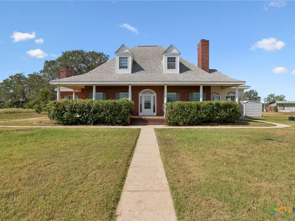 4612 County Road 117, Floresville, TX 78114