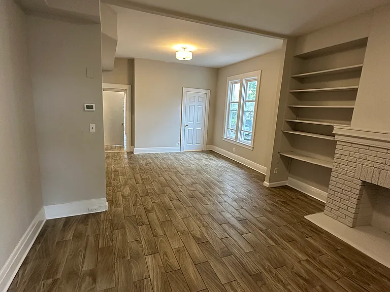 815 Parker St #1 — Photo 2