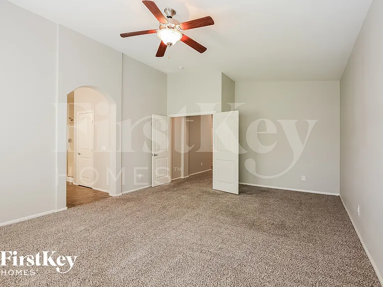 6137 River Belle St — Photo 7