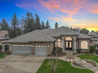 405 Copinsay Ct, Bakersfield, CA 93312