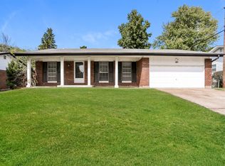 1861 Atmore Dr, Saint Louis, MO 63136