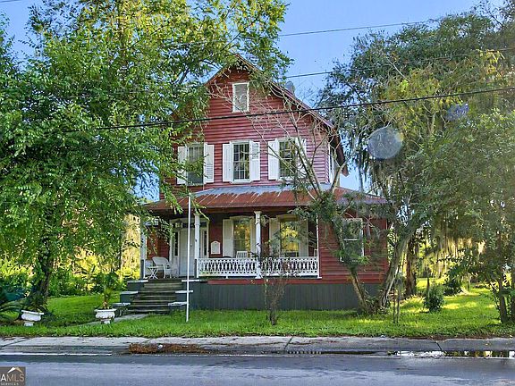 3rd image of 602 Magnolia St