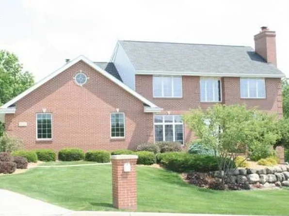 824 Cambridge Dr, Janesville, WI 53548