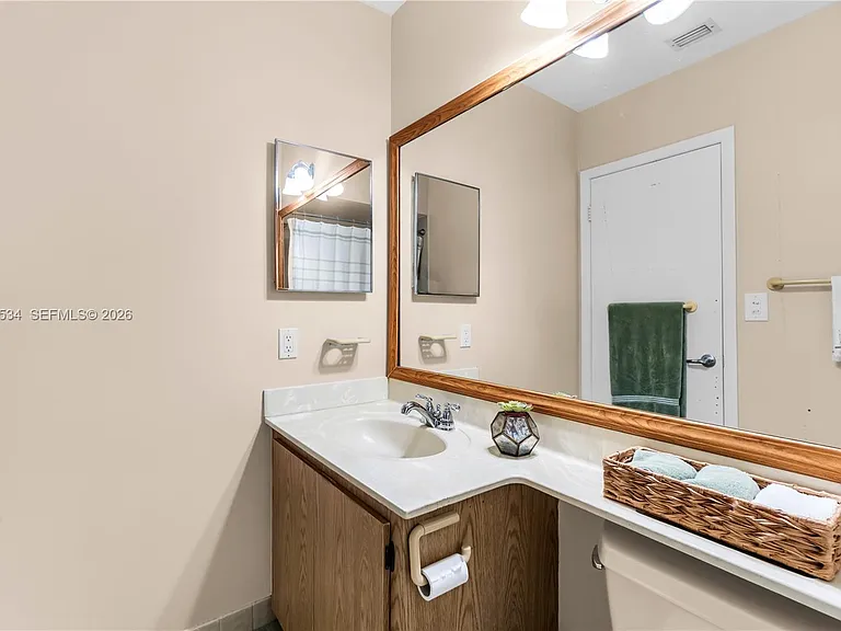 13340 SW 88th Ter #D — Photo 29
