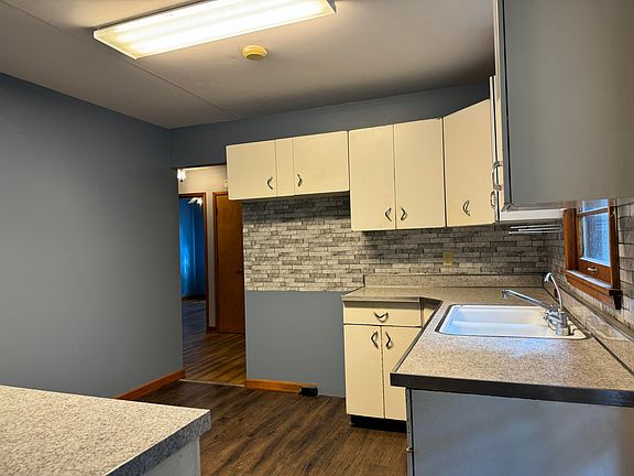 5th image of 513 S Elmarch Ave