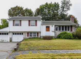 33 Stivaletta Dr, Dedham, MA 02026