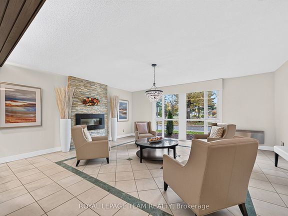 5th image of 1025 Richmond Rd #2705