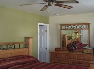 21 Blue Jay Dr, Clementon, NJ 08021