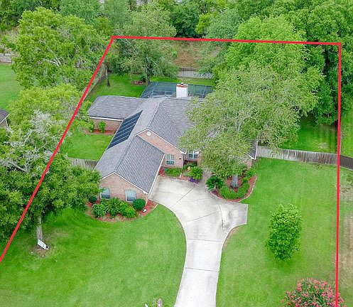 2nd image of 1104 Creekwood Way N