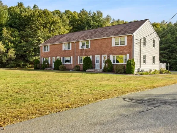 43 Willow Ridge Dr, Bridgewater, MA 02324