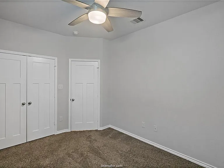 827 Mineral Wells Ln — Photo 14