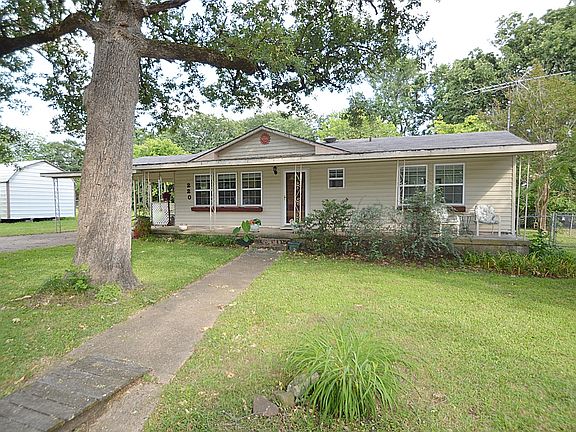 4th image of 220 Littlefield Dr