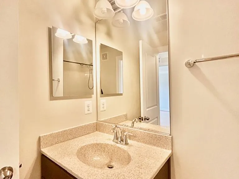 140 Copley Cir #22-B — Photo 22