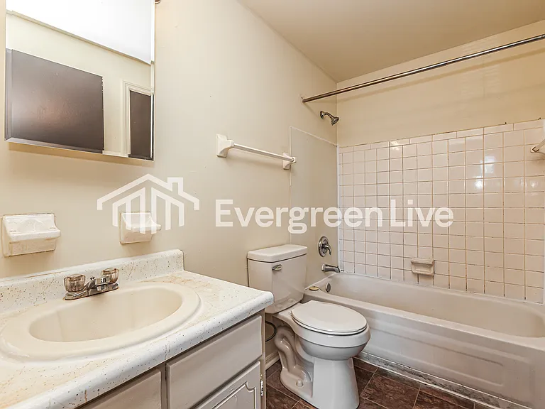 7566 Mount Hood Dr — Photo 12