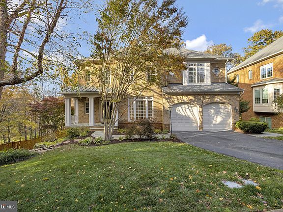 2nd image of 1553 Dominion Hill Ct
