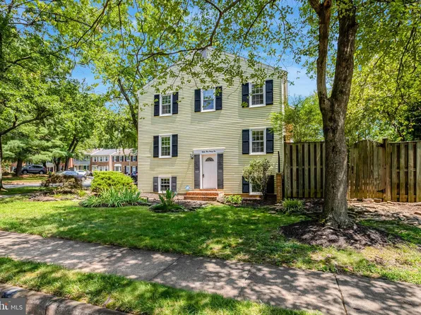 8391 Luce Ct, Springfield, VA 22153