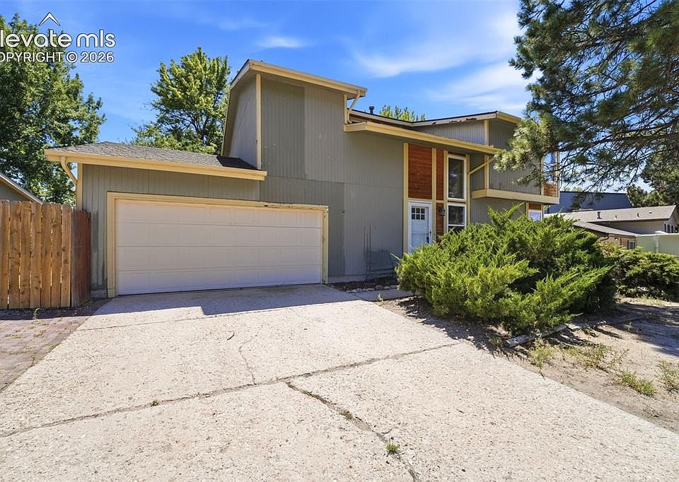 1st image of 5945 Del Paz Dr