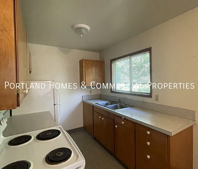 3965 SE Gladstone St #10 — Photo 5