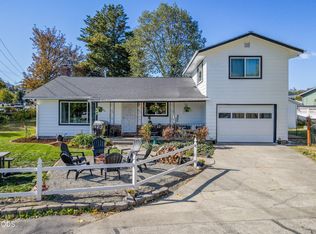 720 NW Morgan Ln, Grants Pass, OR 97526