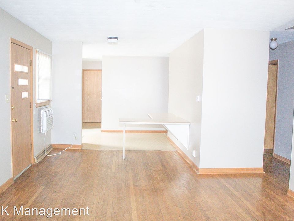 1st image of 403 Littleton St #1