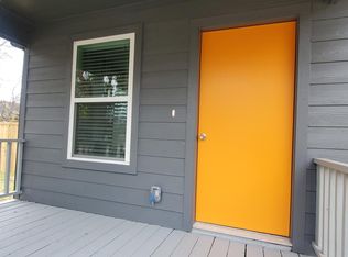 3203 N Winnetka Ave, Dallas, TX 75212