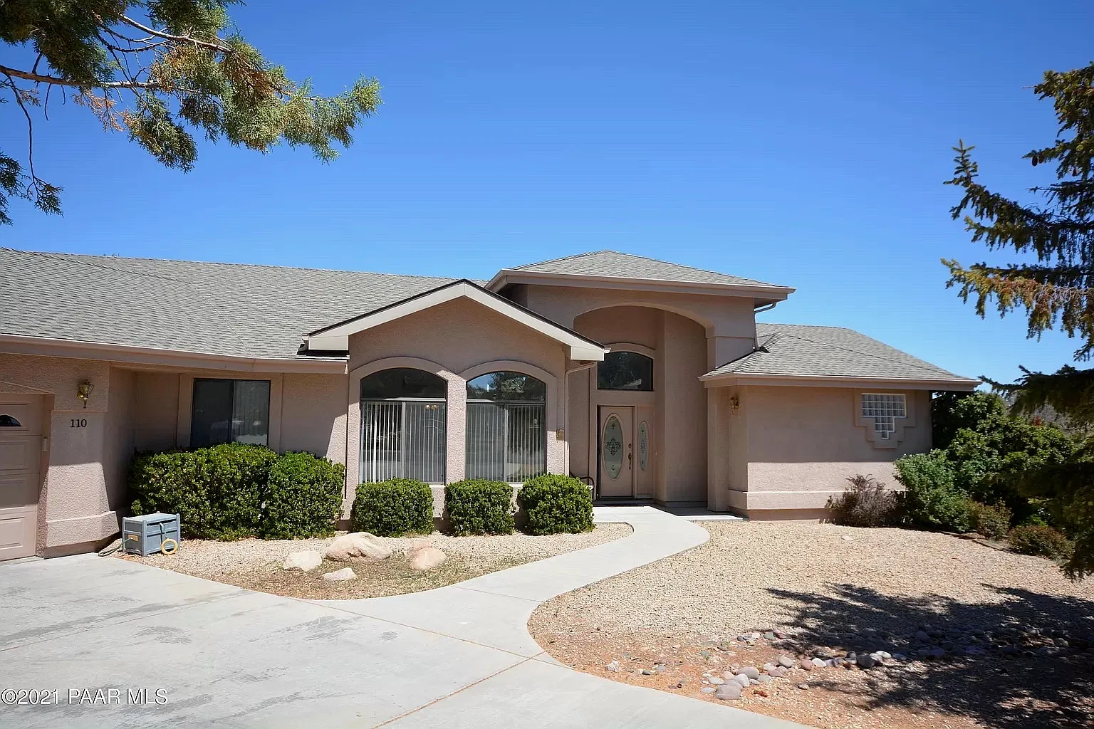 3 bed, 2.5 bath, 2105 sqft, $2,995 — Photo 2
