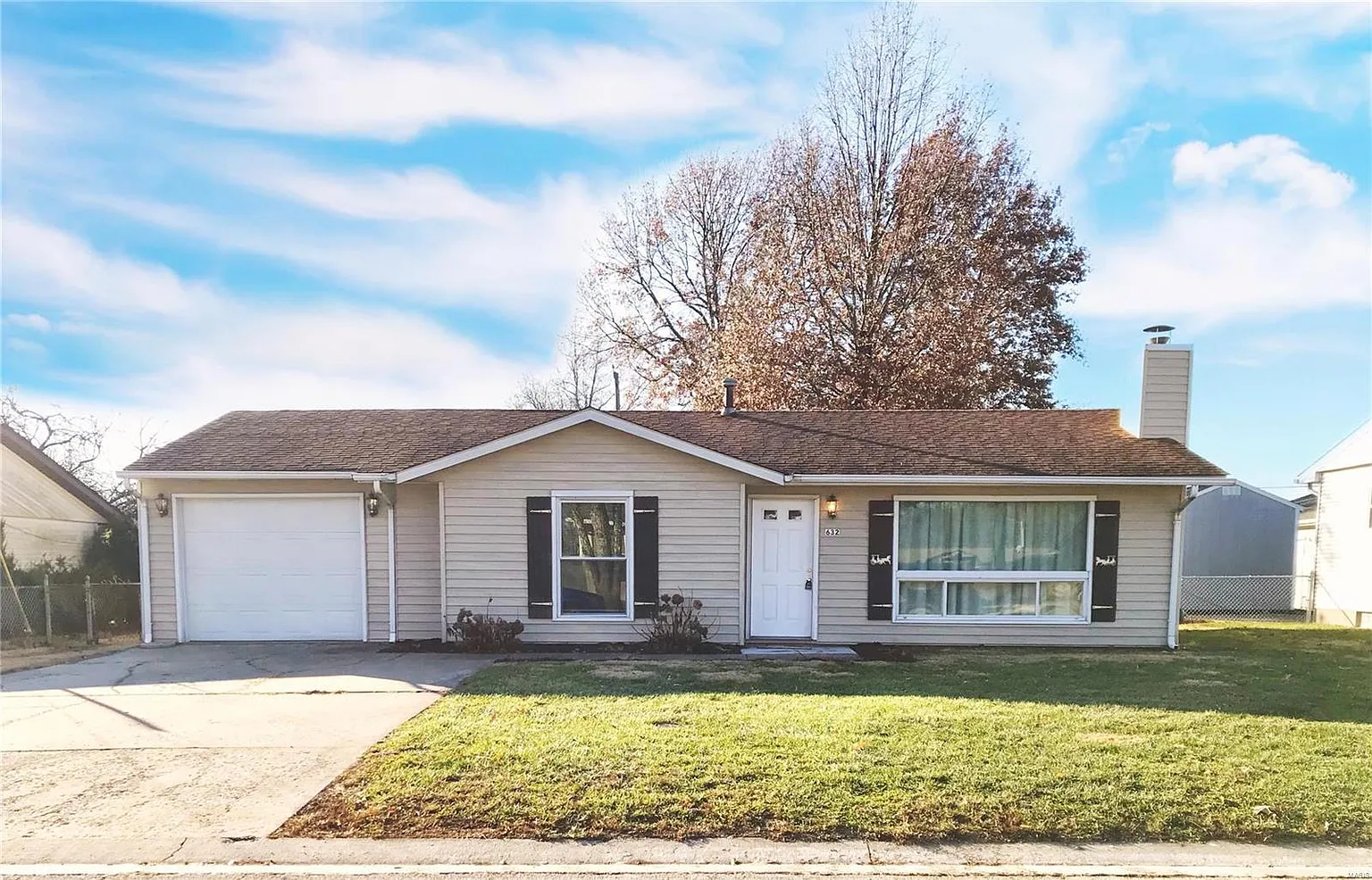 632 Albers Ln photo 1
