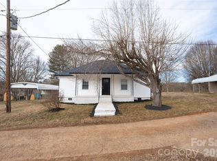 3076 Lightview Ln, Lincolnton, NC 28092