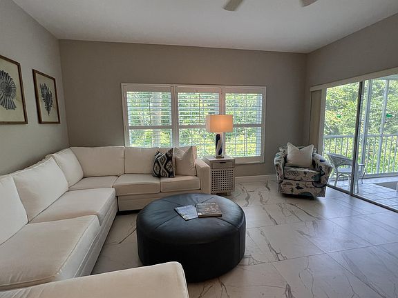 3rd image of 5897 Chanteclair Dr Unit 1-314