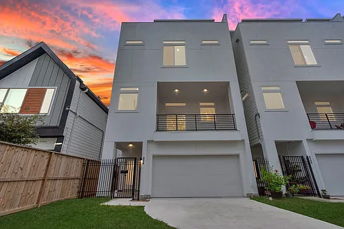 2708 Drew St Photo 1