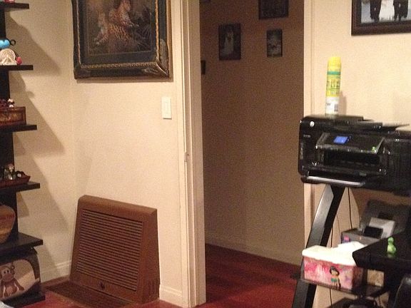 Living room to hallway