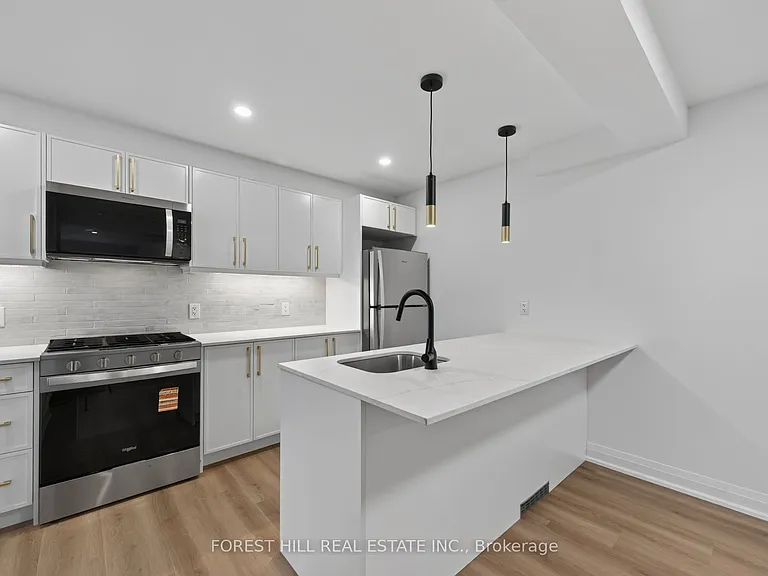 221 Churchill Ave #R — Photo 8