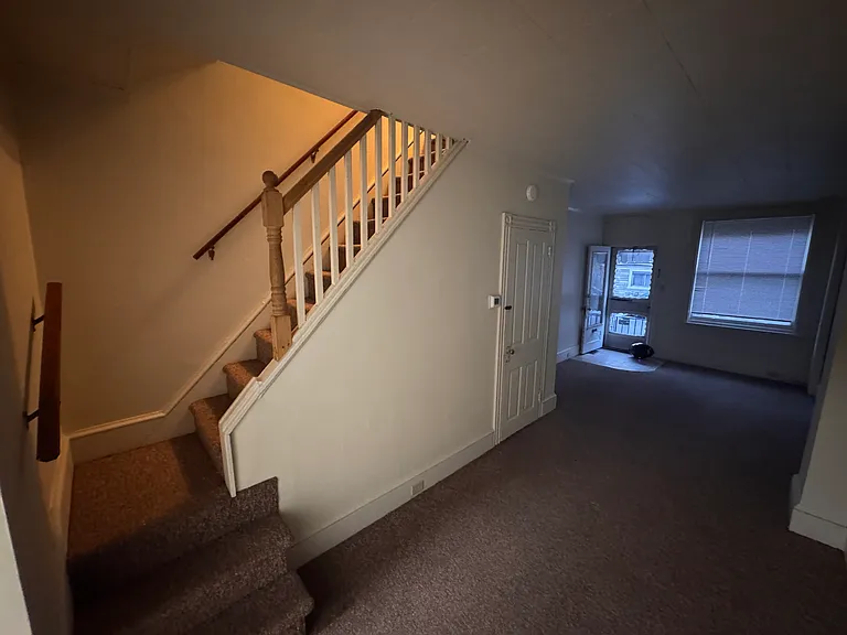 438 Linden St — Photo 8