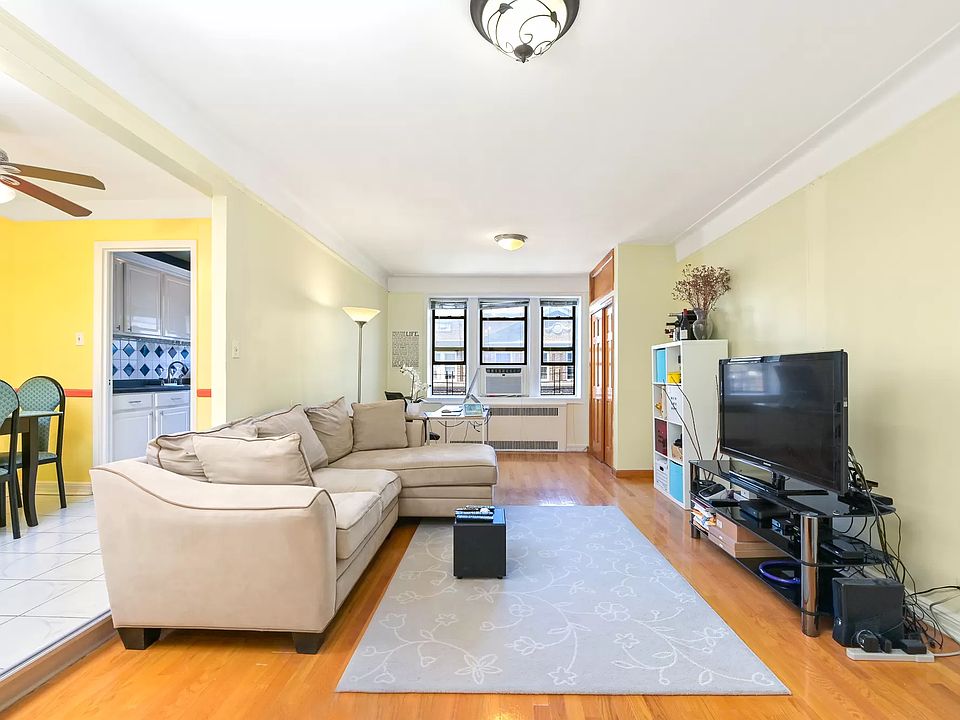 1st image of 8812 Elmhurst Ave APT 6F