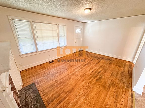 3rd image of 125 Irene Cir