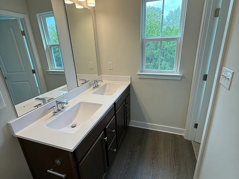 11 Foxwood Dr — Photo 36