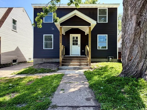 1129 8th Ave S, Clinton, IA 52732