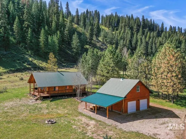 19 Riverview Dr, Garden Valley, ID 83622