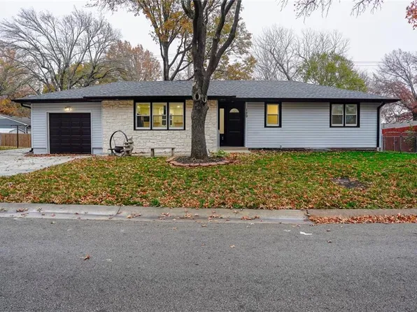 129 N Mulberry St, Gardner, KS 66030