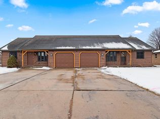 2774 Finger Rd, Green Bay, WI 54302
