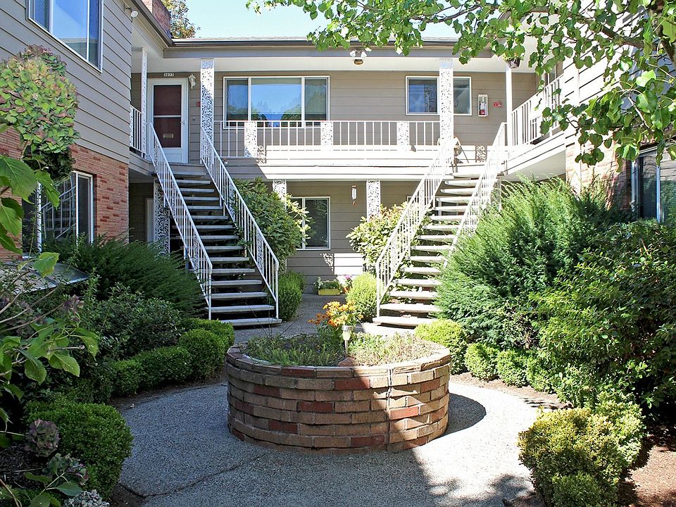 1st image of 3063-3081 SE Pine St #3063