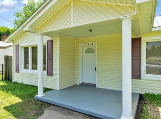 126 E Crest Rd, Bessemer, AL 35023