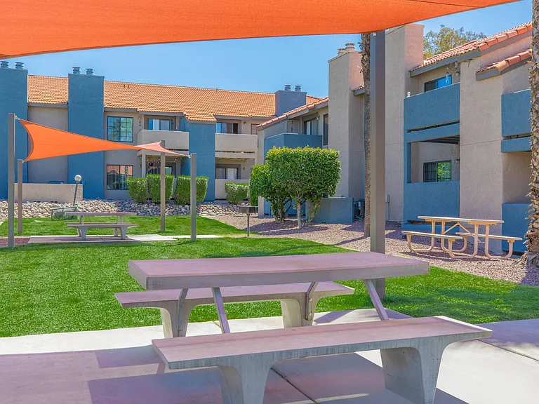 Peak at Oro Valley — Photo 26