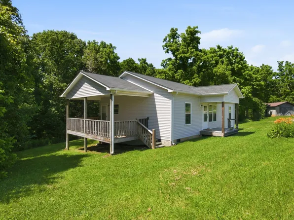 781 Sparta St, Spencer, TN 38585