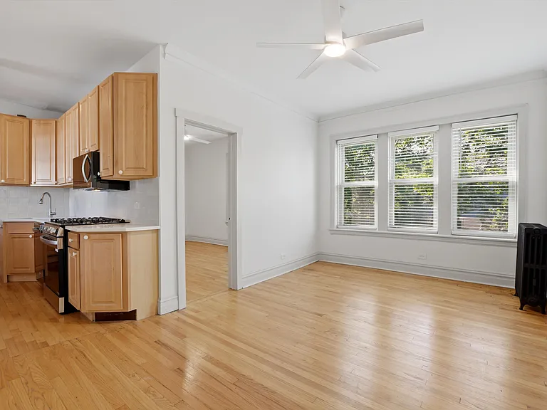 2101 N Mozart St #3 — Photo 9
